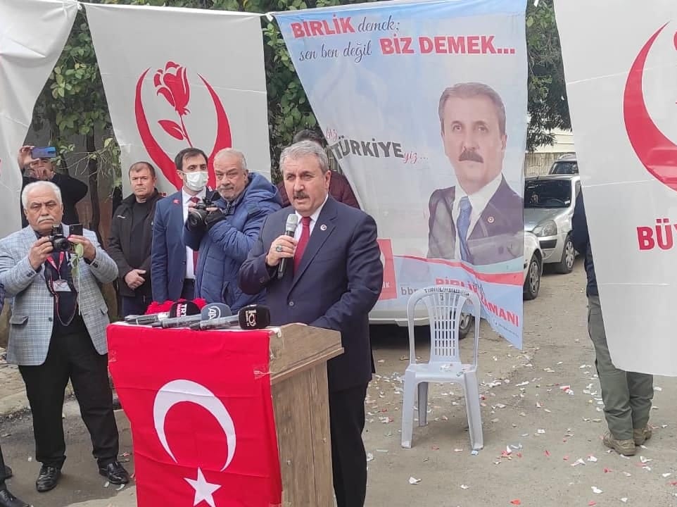 MERSİNDE BÜYÜKBİRLİK PARTİSİ RÜZGÂRI ESTİ;