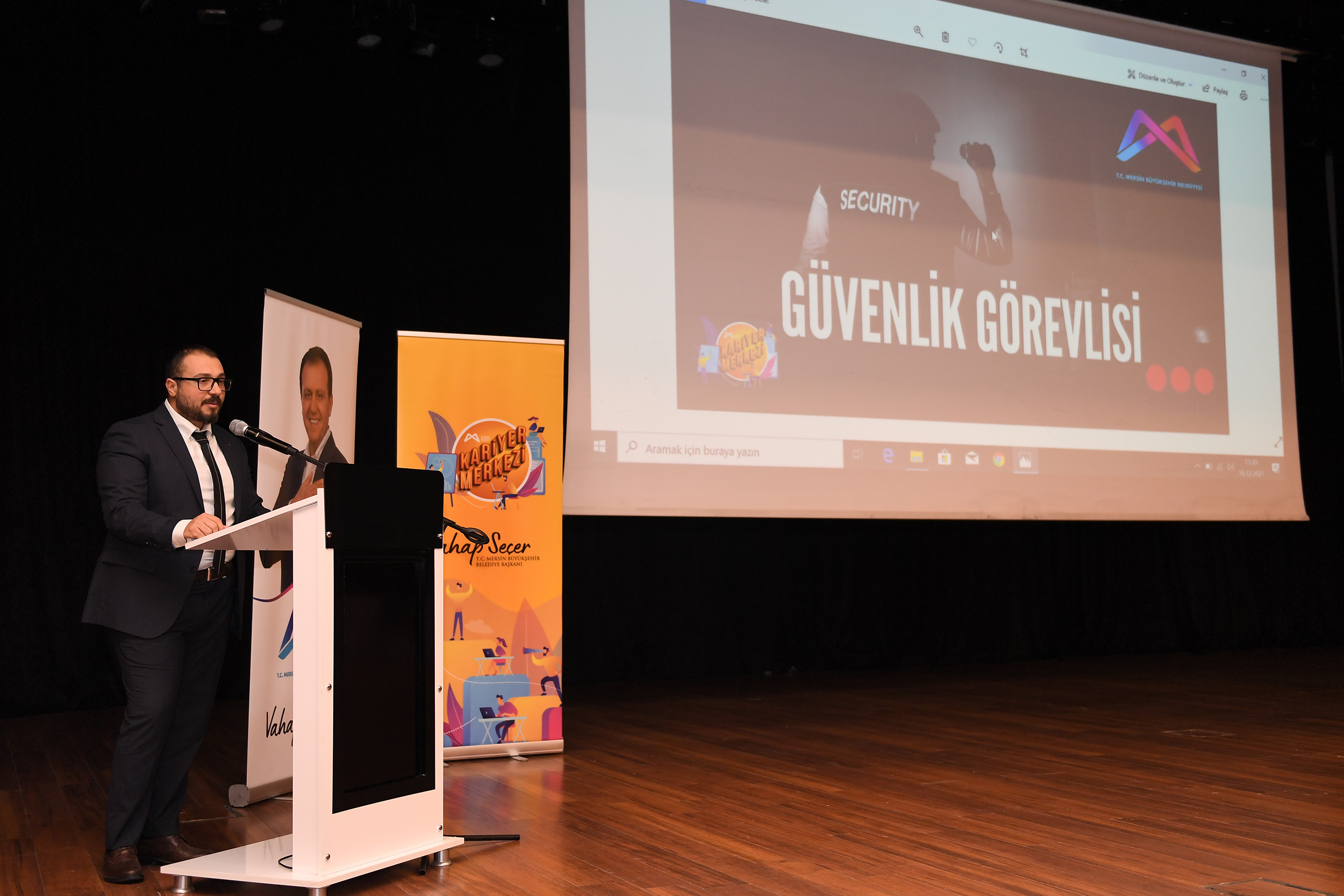 KARİYER MERKEZİ’NDEN İSTİHDAMA DESTEK