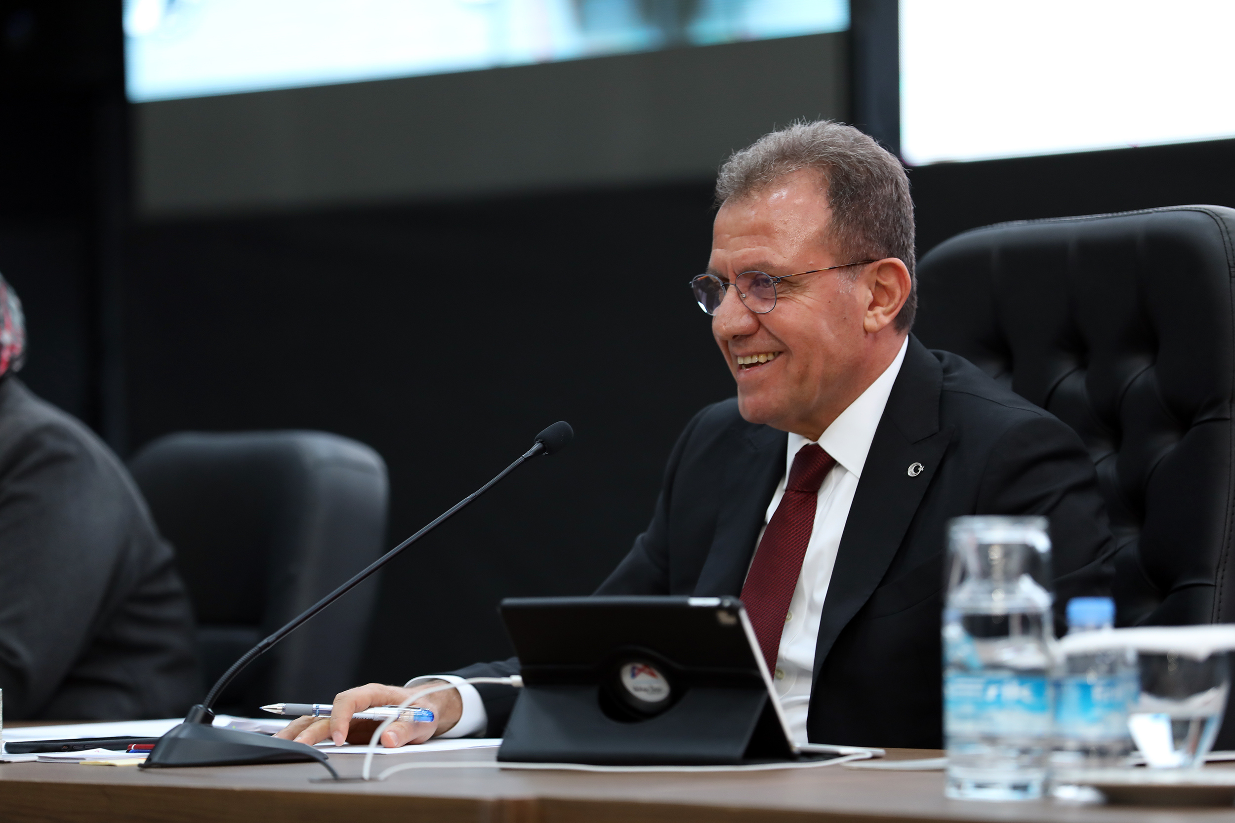 MAHKEME KARAR VERDİ, BAŞKAN SEÇER BORÇLANMA YETKİSİ ALDI