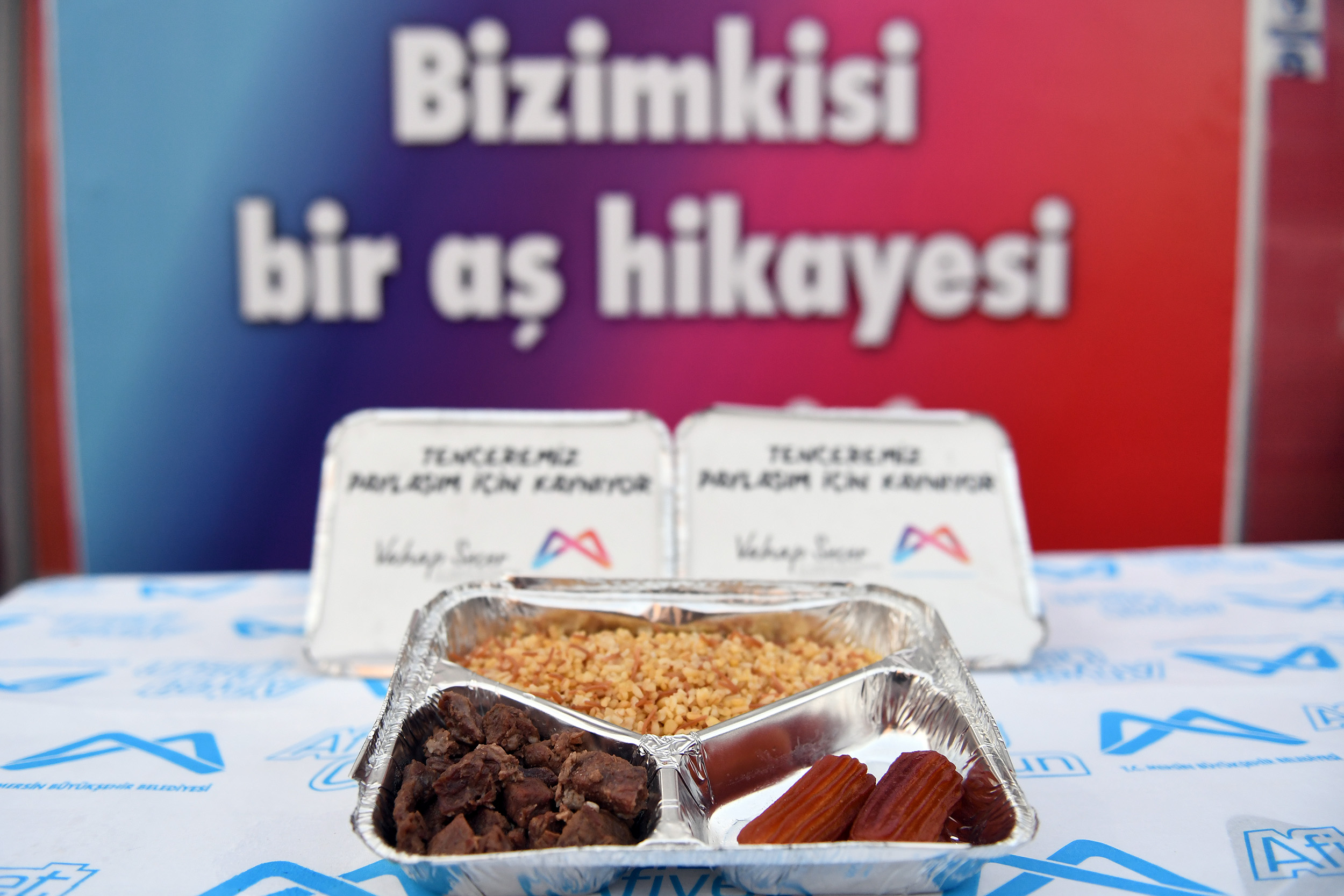 MERSİN BÜYÜKŞEHİR’İN “MAHALLE MUTFAKLARI” HAFTA SONU DA AÇILDI;