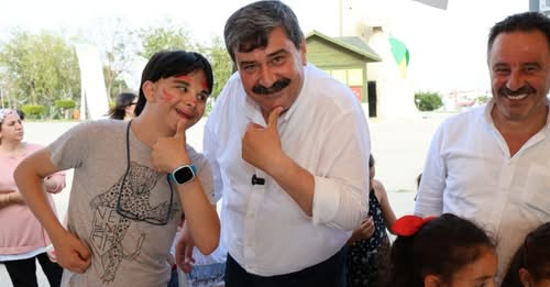 “KÜÇÜK KALPLER, BÜYÜK SEVİNÇLER”