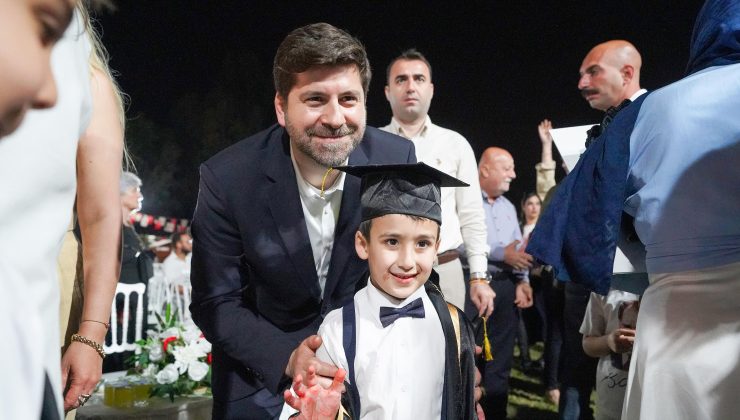 TARSUS’TA MİNİKLERDEN MEZUNİYET COŞKUSU