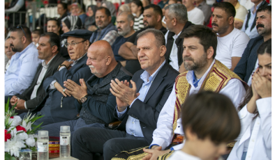 BAŞKAN SEÇER, TARSUS BELEDİYESİ’NİN ‘HIDIRELLEZ MOLLA KERİM KARAKUCAK GÜREŞLERİ’NİİZLEDİ