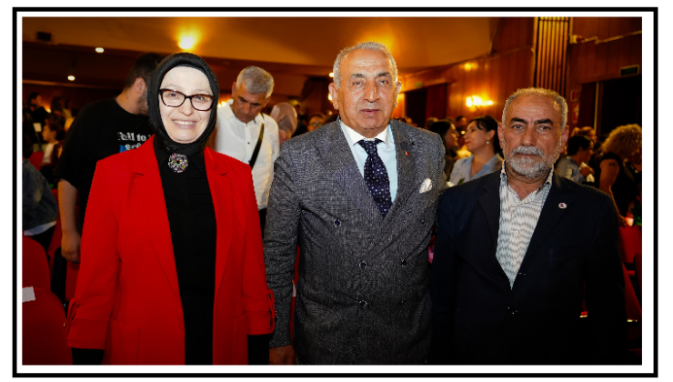ÖĞRETMENLER KOROSUNDAN MÜZİK ŞÖLENİ