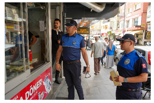 -TARSUS BELEDİYESİ ZABITA MÜDÜRLÜĞÜ’NDEN KALDIRIM İŞGALİ DENETİMİ