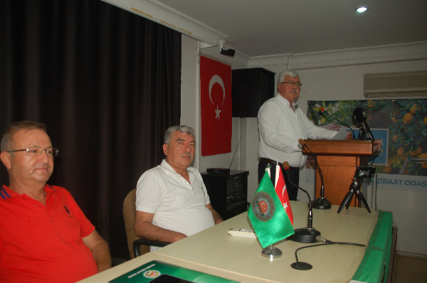 Mersin Akdeniz ziraat odası Meclis başkanı olarak; mersin ziraat odası yönetim kurulu başkanı ile birlikte şeftali üreticileri sorunları ile basın açıklaması yapıldı;