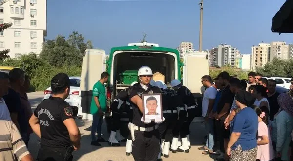 Erdemli’de Şarampole Yuvarlanan Polis Memurunun Cenazesi Defnedildi