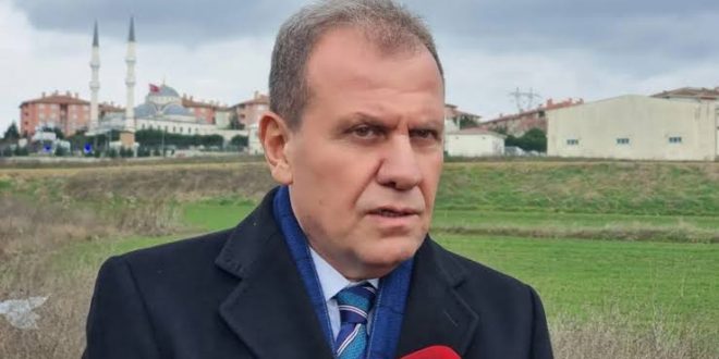 SEÇER “HUKUK DEĞİL,SİYASET”