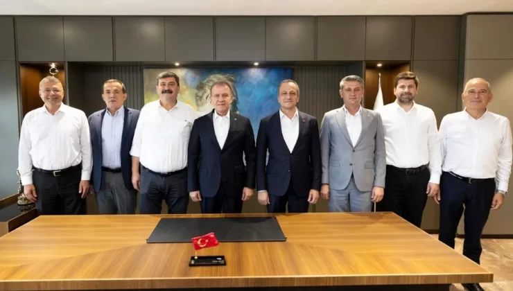 CHP’li Başkanlar Meclis Öncesi Buluştu