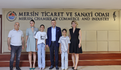 ahmet Hocaoğlu İlkokulu öğrencilerinden, Başkan Çakır’a proje sunumu