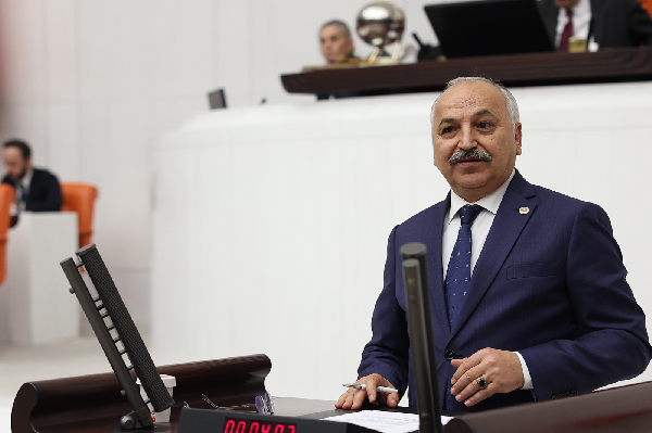 CHP’li Talat Dinçer: “Okullar Yok, Vaatler Çok”