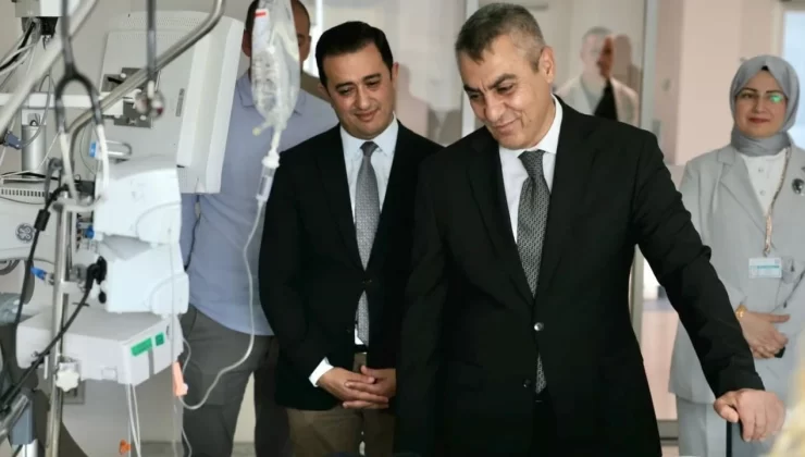 Kazada Yaralanan Öğrencilere Vali Toros’tan Moral Ziyareti