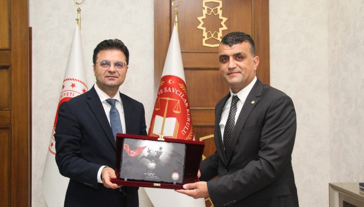 BARO BAŞKANI ÖZDEMİR’DEN, MERSİN ADALET KOMİSYONU BAŞKANI CEYLAN’A ZİYARET