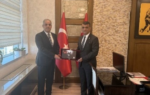 BARO BAŞKANI ÖZDEMİR’DEN MERSİN CUMHURİYET BAŞSAVCISI ÇELİKKOL’A ZİYARET