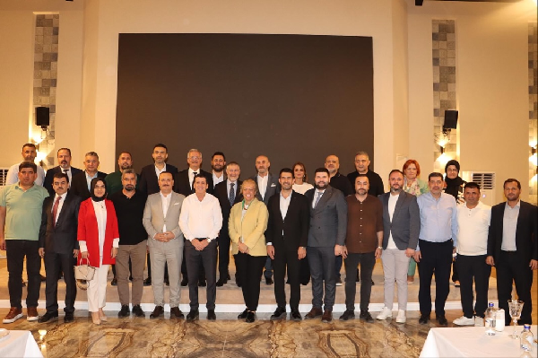 Önceki Dönem Hazine ve Maliye Bakanımız Sayın Nureddin Nebati, İl Yönetim Kurulu Üyeleri Mersin Organize Sanayi Bölgesi ne ziyaret