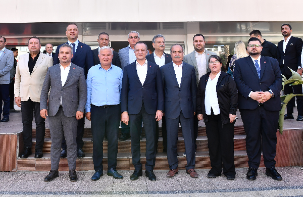 KORAL ÖMÜR YENİDEN CHP İL BAŞKANLIĞINA ADAY
