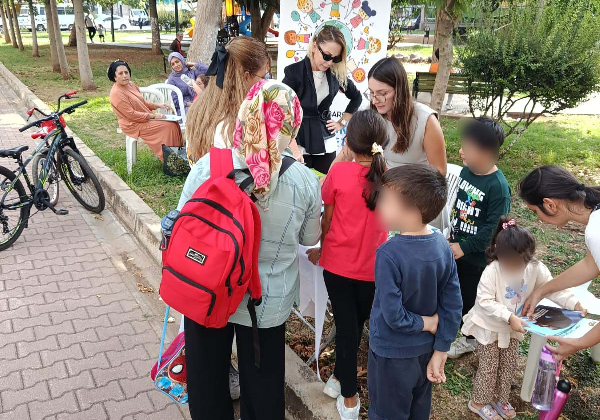 ERSİN BAROSU, CUMHURİYET ÇOCUKLARI İÇİN STANT AÇTI