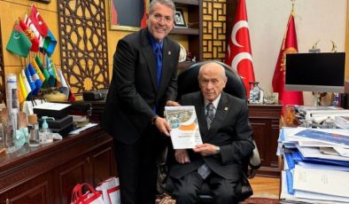 TARSUS İÇİN TARİHİ ADIM: MHP MERSİN MİLLETVEKİLİ UYSAL’DAN, MHP LİDERİ BAHÇELİ’YE İL DOSYASI SUNUMU
