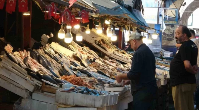 Balıkta bolluk yaşanıyor, fiyatlar kasım sonuna kadar uygun
