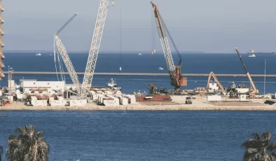 MIP’in Vaatleri Boş Çıktı: Limanda Beklenen Büyüme Gerçekleşmedi Atatürk Parkı önüne yapılan yeni rıhtım da Mersin Limanının yükünü artırmadı