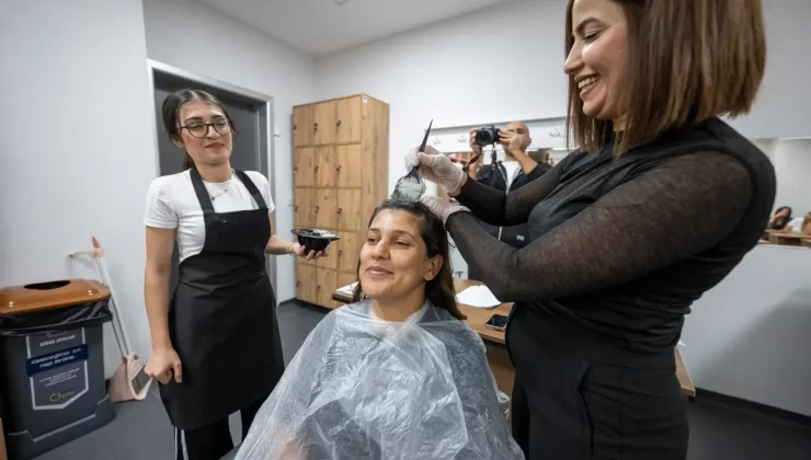 Yeni bir sayfa: Mersin’de ücretsiz saç renklendirme eğitimiyle kariyer fırsatı