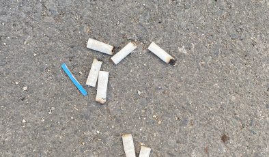 Mersin sahilleri izmarit altında: Vatandaş “Temiz nefes” istiyor