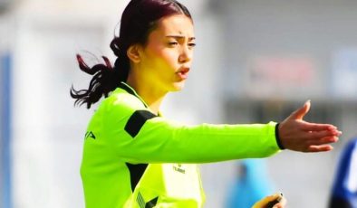 Sahaların Yeni Kraliçesi: Mersin’in ‘Collina’sı Zeynep Ebrar İkiz Göz Kamaştırıyor