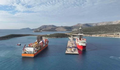 Türkiye’nin 6’ıncı sondaj gemisi Taşucu Limanı’na yanaştı