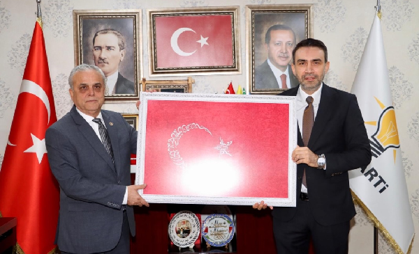 Mersin Siyasetinde Yeni Dönem: Hasan Ufuk Çakır Teşkilatla Buluştu!