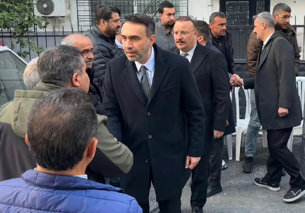 Toroslar’da Gönül Köprüleri Kuruluyor: Başkan Çokkeser’den Taziye Ziyareti