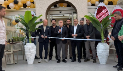 MERSİN EKONOMİSİNE YENİ BİR SOLUK: MAKARİSTAN ÜNİVERSİTE CADDESİ’NDE AÇILDI!