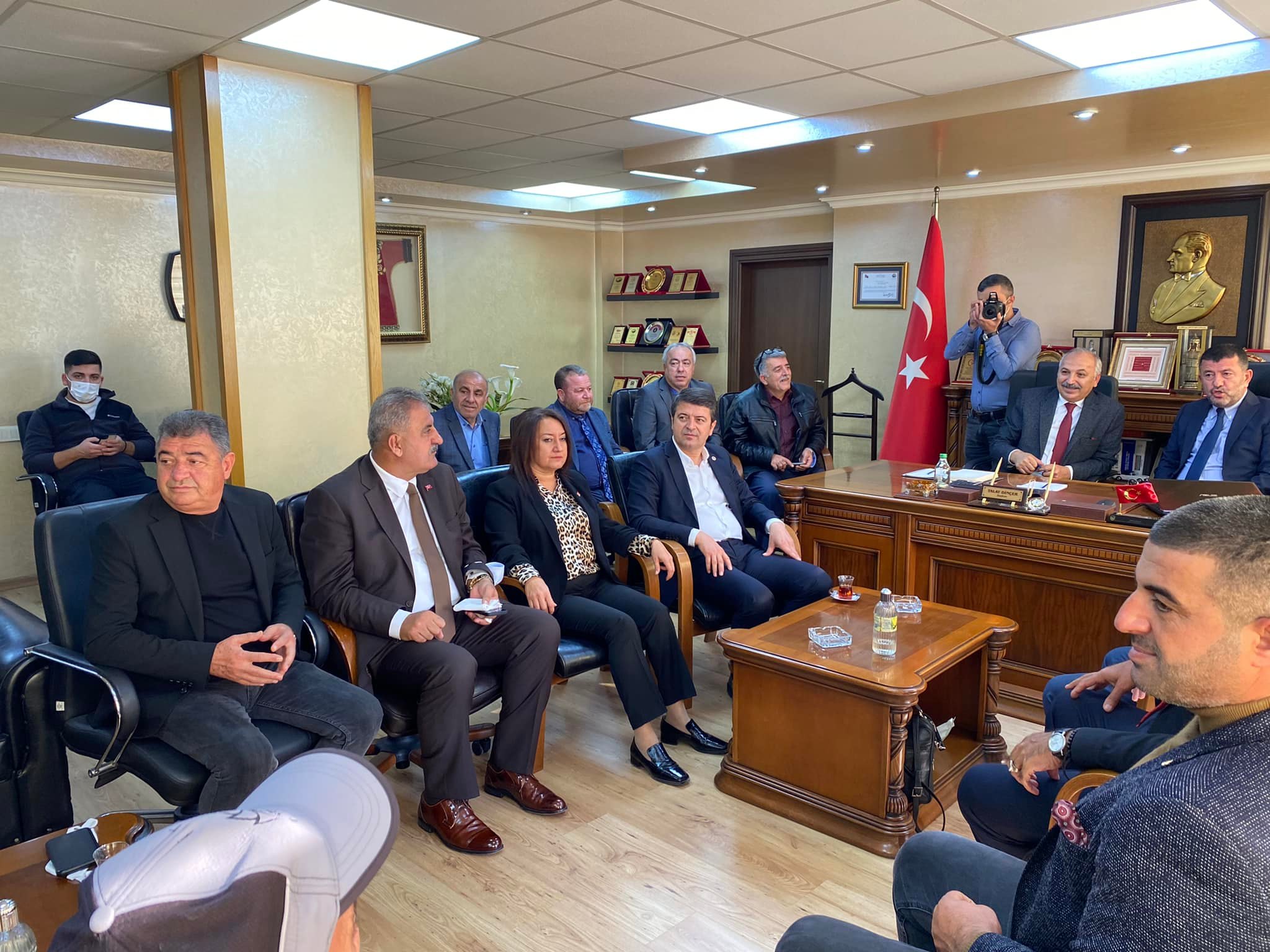 BAŞKAN CANPOLAT, EMLAK SEKTÖRÜNDEKİ SORUNLARI MASAYA YATIRDI;