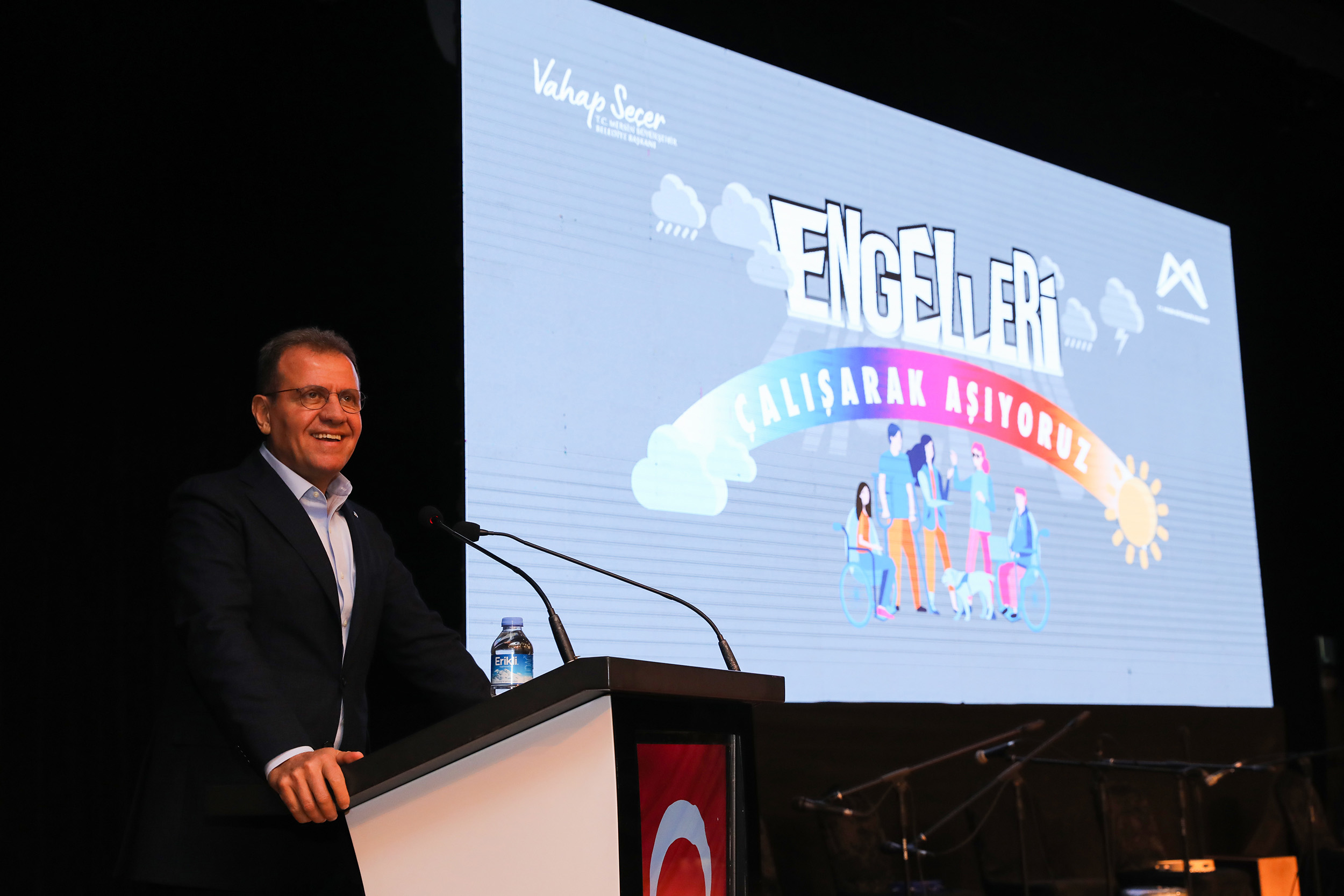 BAŞKAN SEÇER, ÖZEL GEREKSİNİMLİ ÇOCUKLARIN MUTLULUĞUNA ORTAK OLDU;
