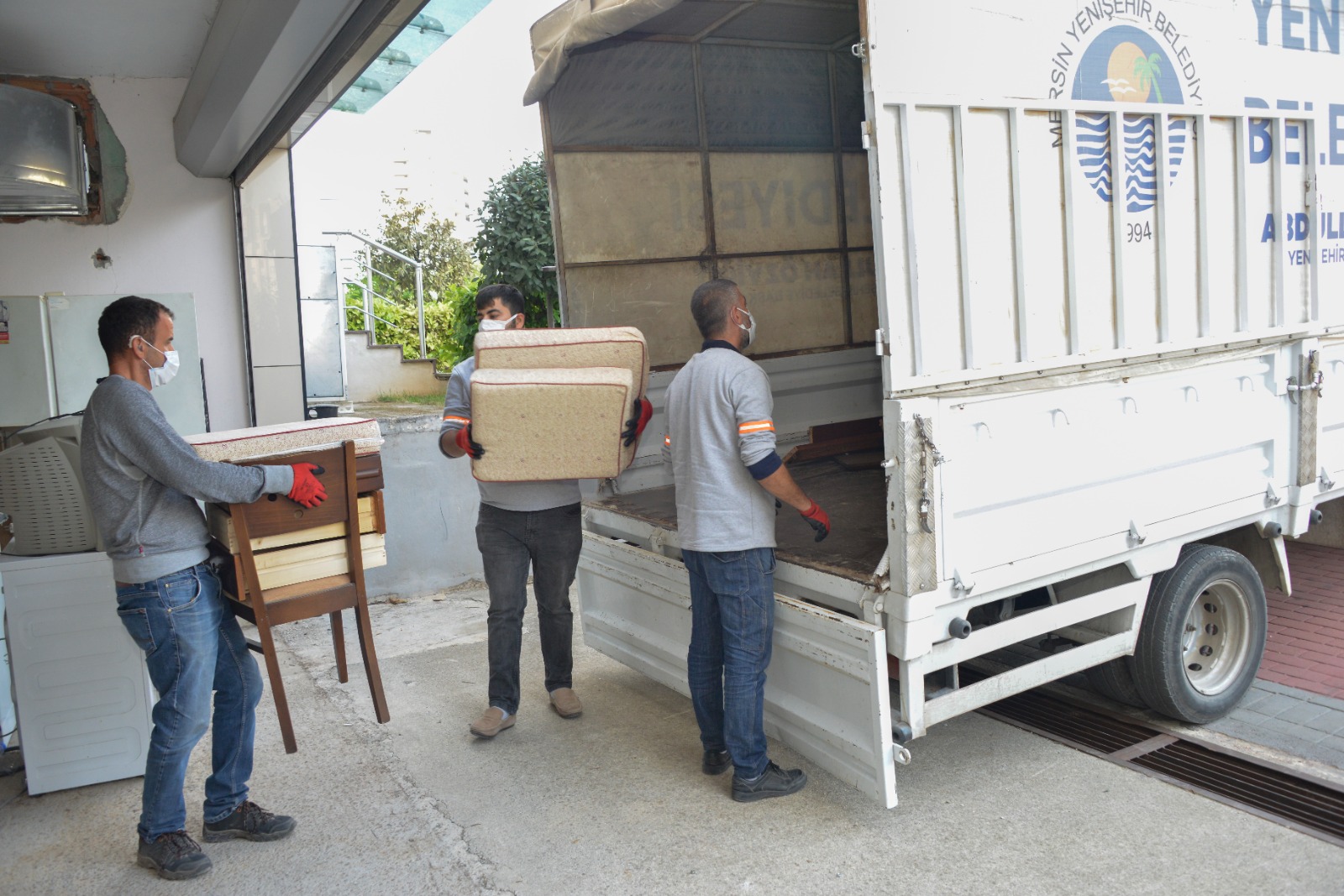 Yenişehir Dayanışma Köprüsü ile ihtiyaç sahiplerine eşya desteği