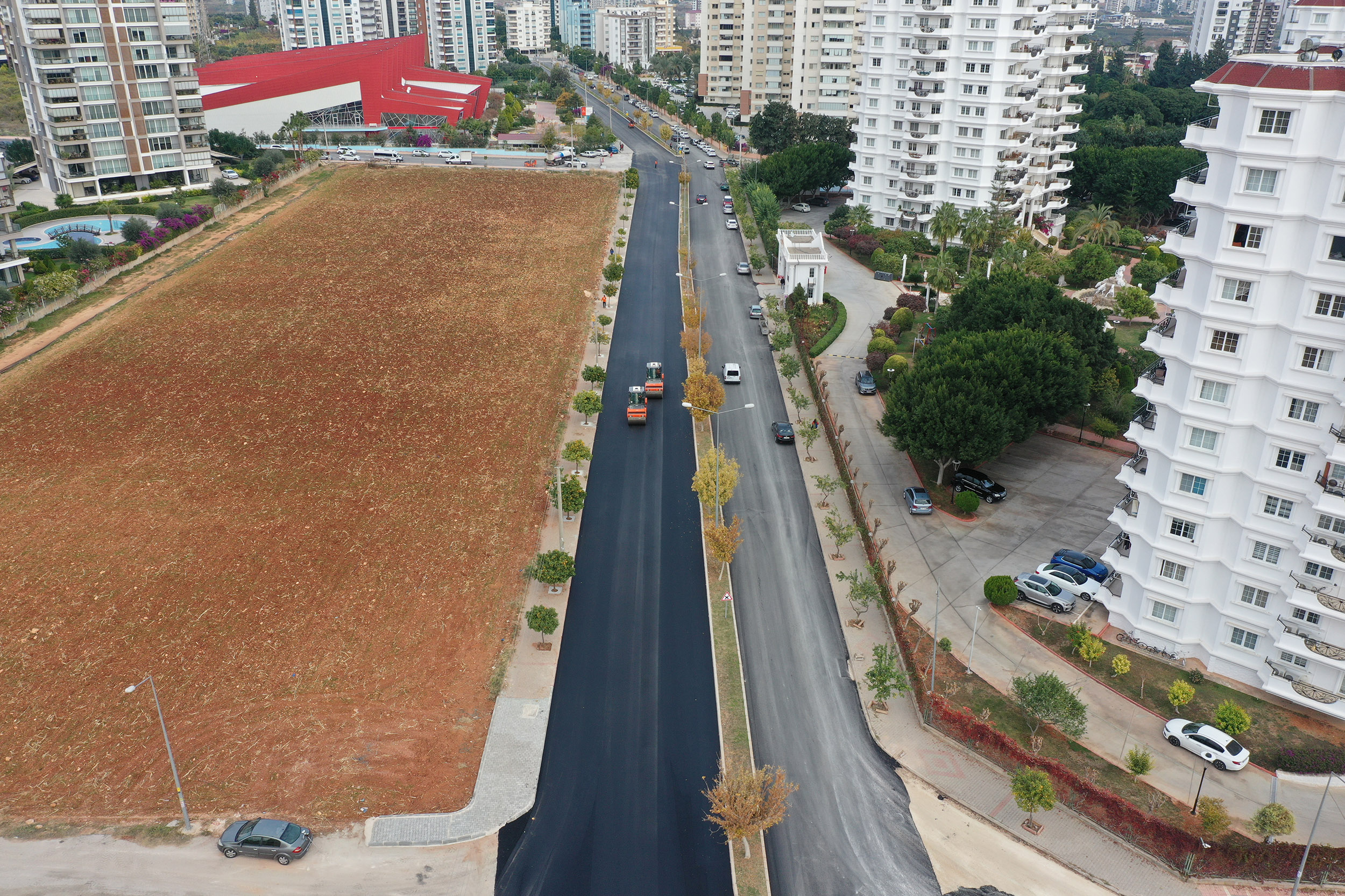 15. CADDE’DE 2 BİN 600 METRELİK YOL YENİLENECEK: