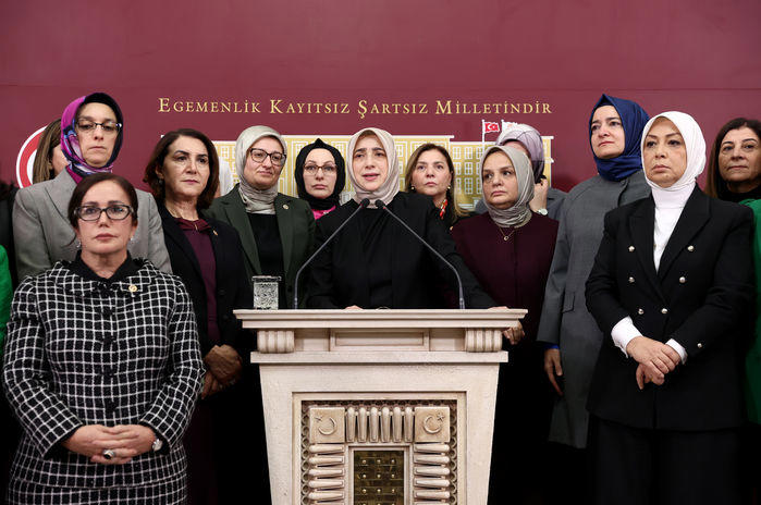 Başörtüsü anayasa teklifi Mecliste: