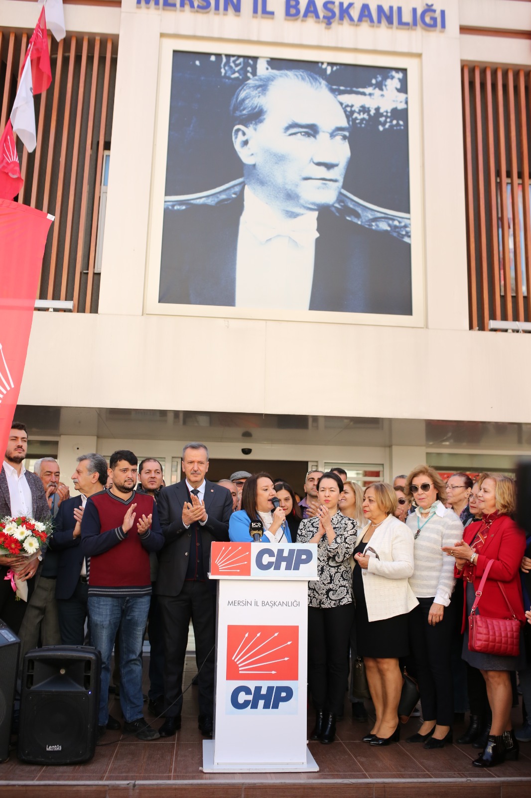 ŞERİFE ARICI YILDIZ CHP İL BAŞKAN YARDIMCILIĞINDAN İSİTİFA EDTİ; CHP MERSİN MİLLETVEKİLİĞİNE ADAY ADAYLIĞINI AÇIKLADI