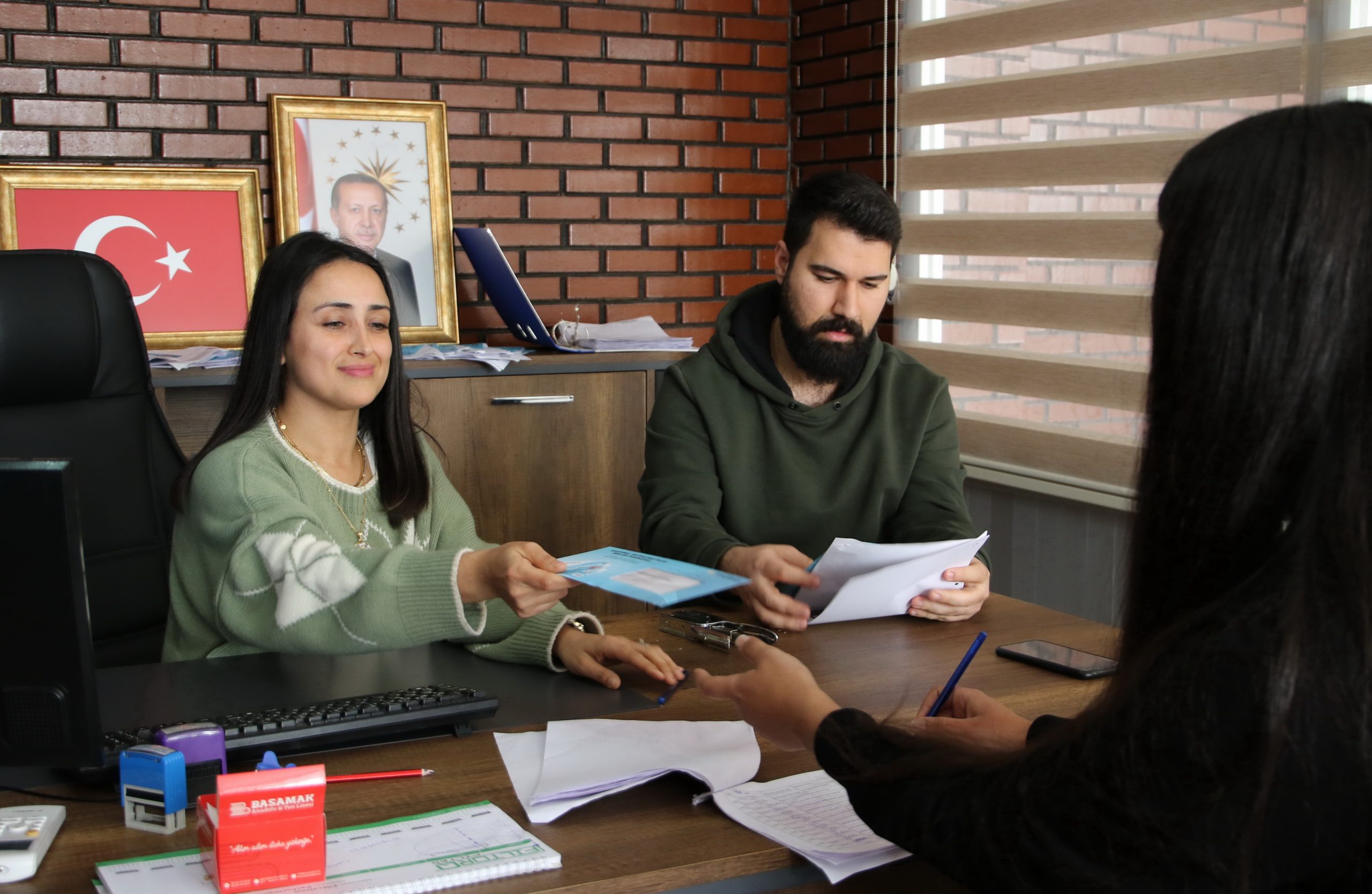 EĞİTİM DESTEĞİ KARTLARININ DAĞITIMI BAŞLADI:
