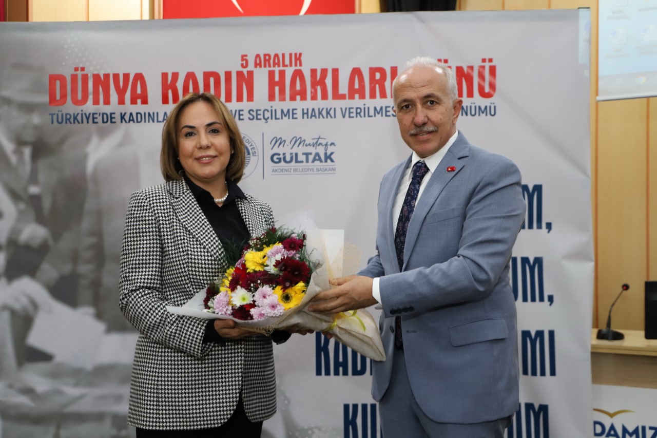 AKDENİZ BELEDİYESİ’NDEN ‘KADIN HAKLARI GÜNÜ’ PANELİ: