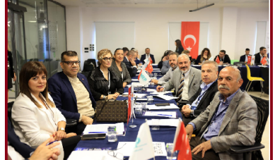 MESİAD BAŞKANI ADNAN GÜNDOĞDU MERSİN EKONOMİ ZİRVESİNE KATILDI;