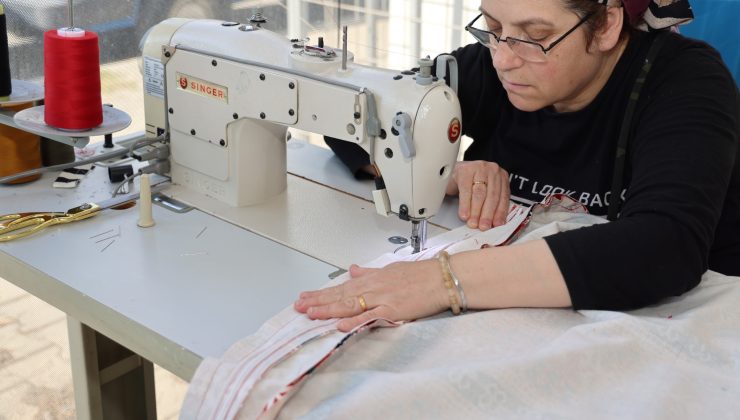 TOROSLAR’DA İHTİYAÇLAR BELEDİYE ATÖLYELERİNDE ÜRETİLİYOR
