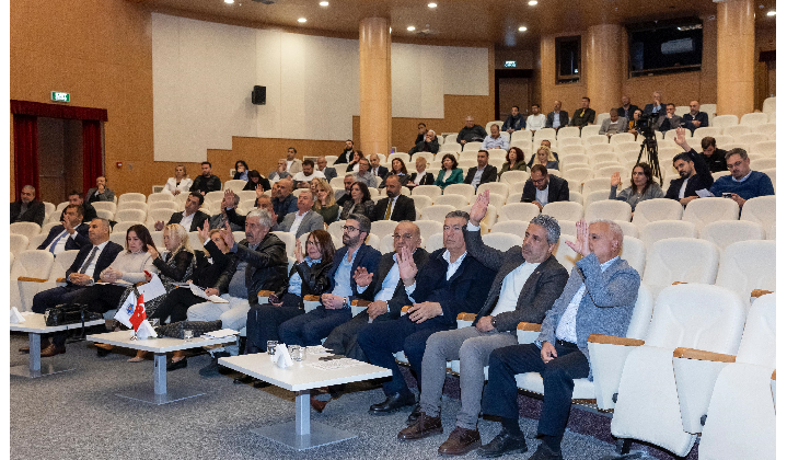 Başkan Özyiğit, “Yenişehir Belediyesinin memnuniyet oranı yüzde 77”
