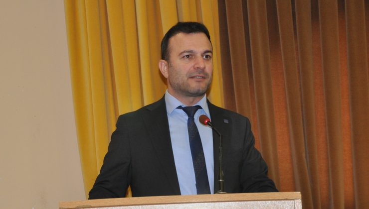 Kadınların Sömürüsüz, Şiddetsiz, Eşit, Özgür, Laik Yaşam İstemlerininve Gericiliğe Karşı Mücadelelerinin Yanındayız.