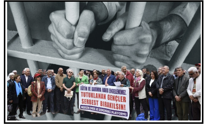 Mersin’den İktidara Çağrı: “Öğrencileri Serbest Bırakın” Mersin Emek ve Demokrasi Platformu, 301 öğrencinin tutuklanmasına karşı sesini yükseltmek için dün Özgür Çocuk Parkı’nda bir araya geldi.