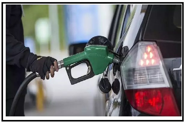 Bayram tatilinde 750,3 milyon litre akaryakıt satışı yapıldı  Türkiye’de Ramazan Bayramı tatilini de kapsayan 10 günde toplam 750 milyon 274 bin 386 litrelik benzin ve motorin satışı yapıldı.