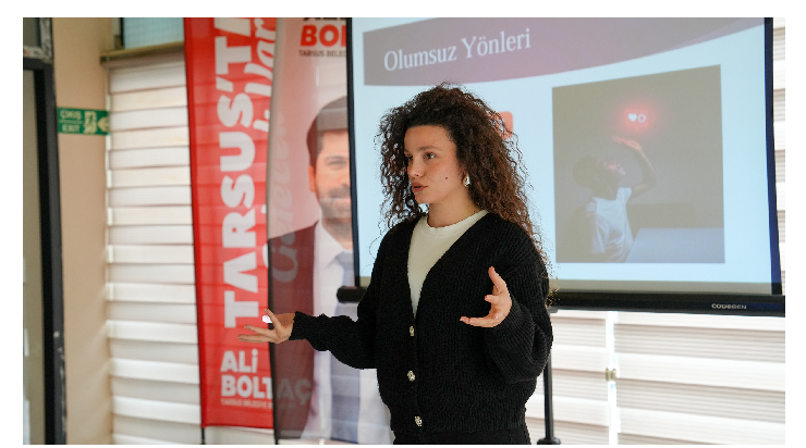 TARSUS’TA GENÇLER HEM BİLİNÇLENDİ HEM DE TARİHLE BULUŞTU