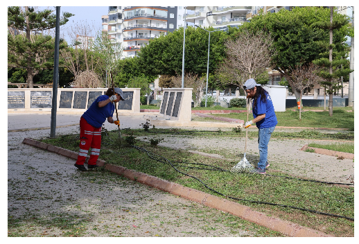 TOROSLAR’IN PARKLARINDA BAHAR TEMİZLİĞİ   