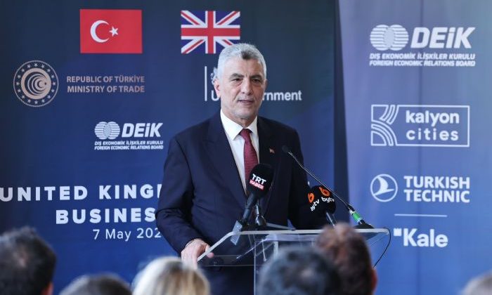 Bakan Bolat, Birleşik Krallık’ta iş dünyası temsilcileri ile bir araya geldi