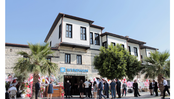 TARSUS’TA 17 TARİHİ KONAK, 5 YILDIZLI OTELE DÖNÜŞTÜ  TARSUS’TA 17 KONAĞIN HİKÂYESİ, TURİZMİN YENİ YÜZÜ OLDU