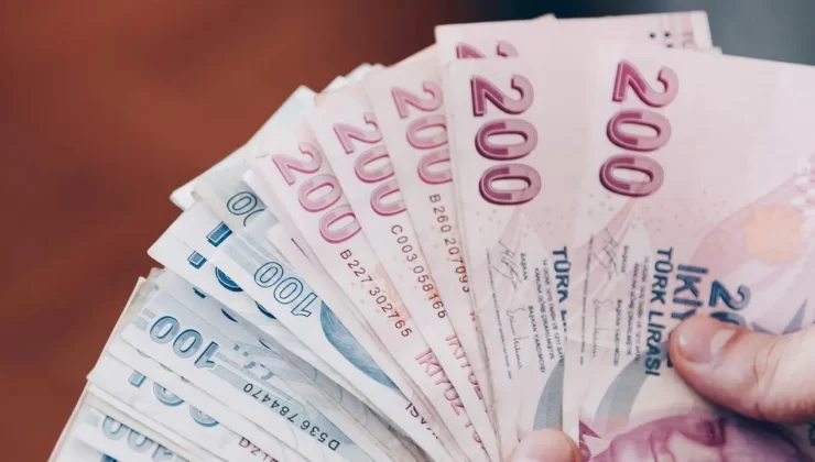 AK Parti En Düşük Emekli Maaşını Gündeme Aldı